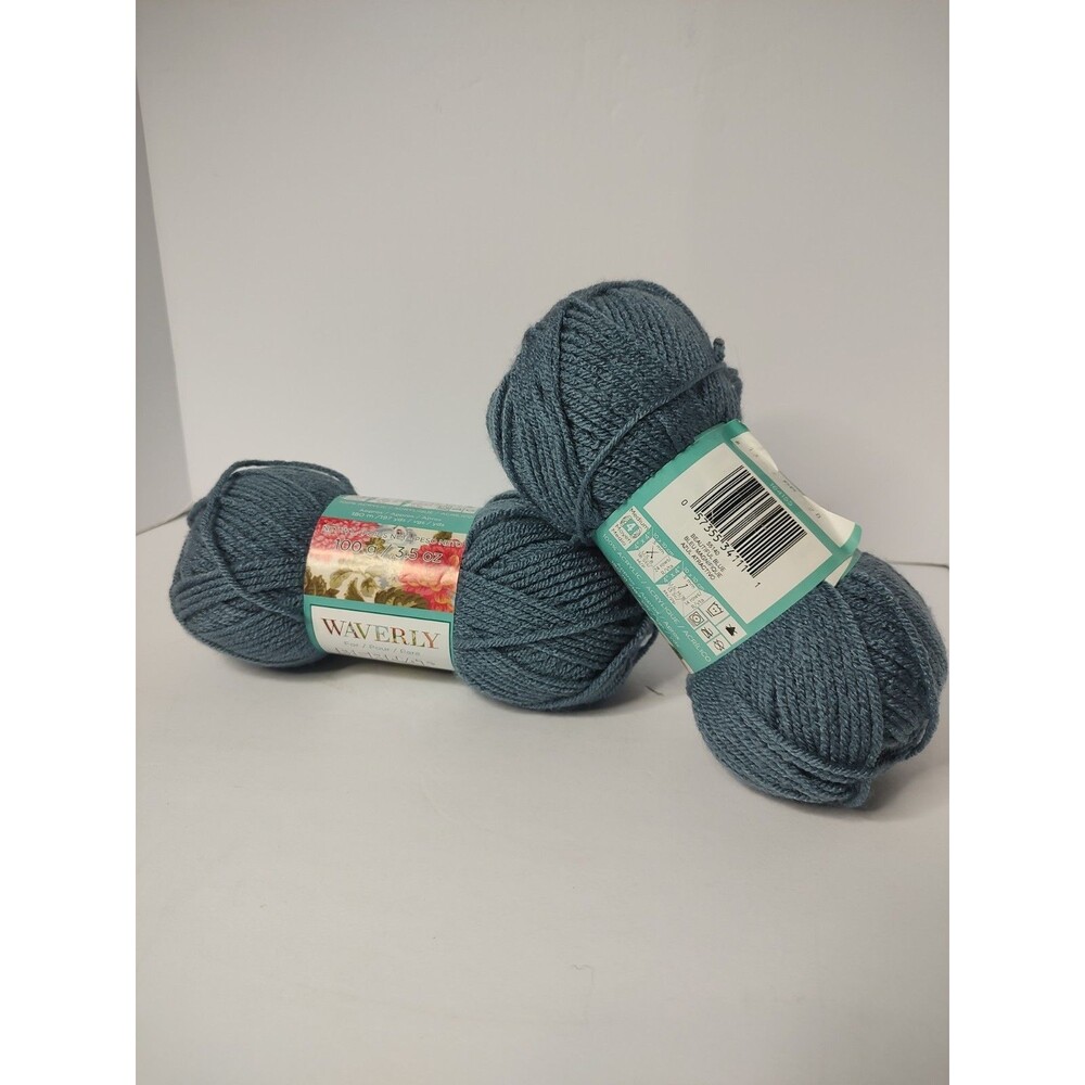 Bernat Waverly Acrylic Yarn Beautiful Blue 100g 3.5oz Lot of 2 Discontinued